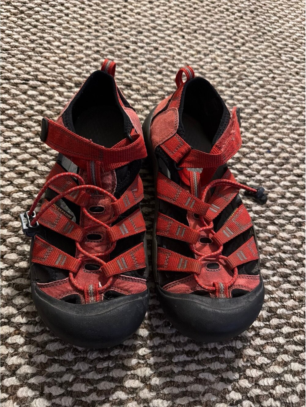 KEEN Red Newport H2 Sandals Womens size 8